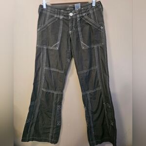 Vintage Warehouse One Women's Size 4 Bold Stitch Imitation Cargo Pants Green Y2K